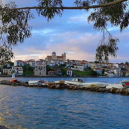To Spitaki Apartments Galaxídhion 外观 照片