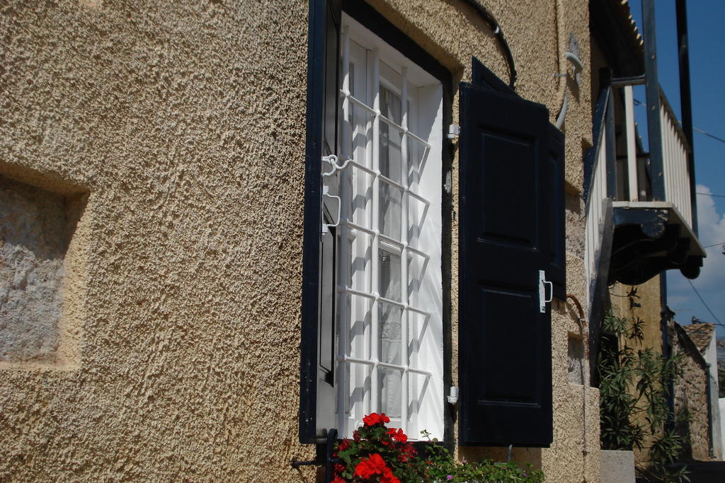 To Spitaki Apartments Galaxídhion 客房 照片