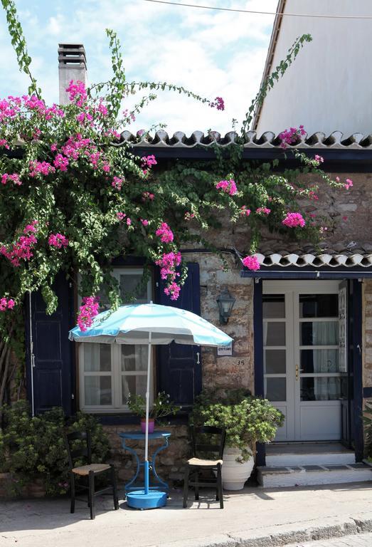 To Spitaki Apartments Galaxídhion 外观 照片