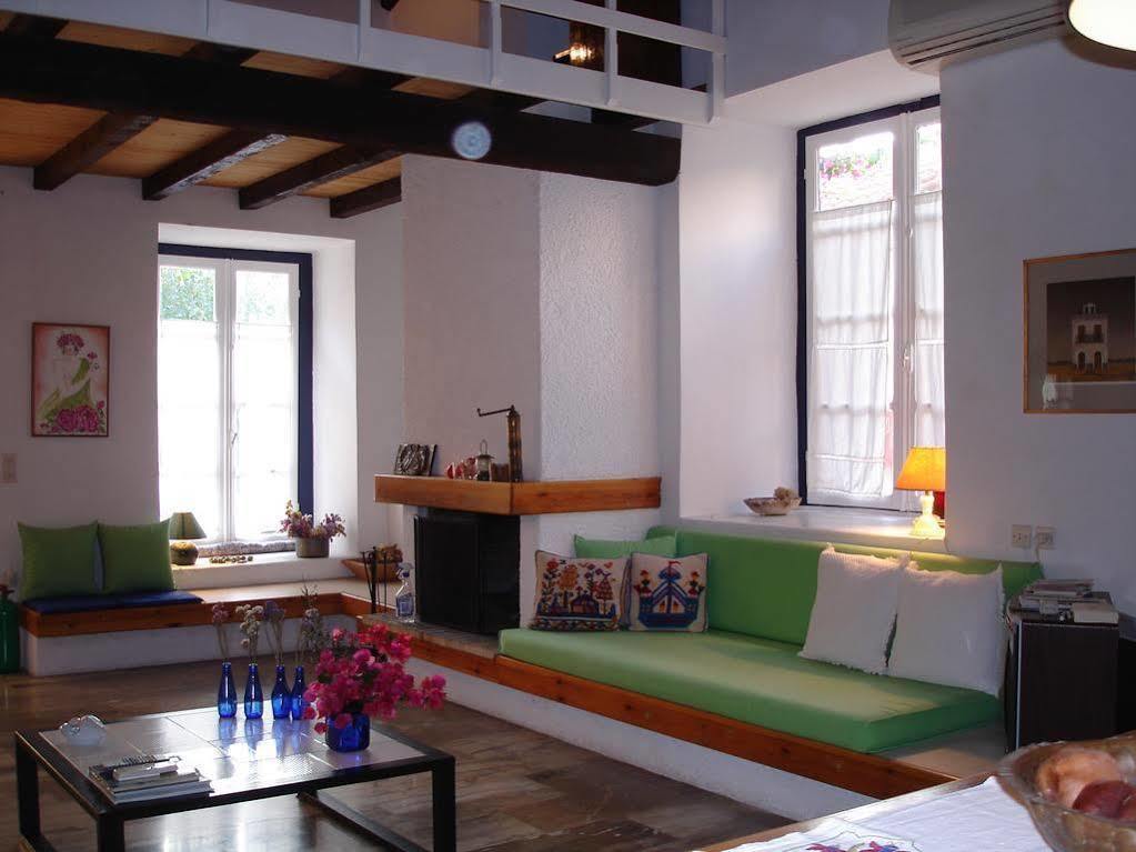 To Spitaki Apartments Galaxídhion 外观 照片